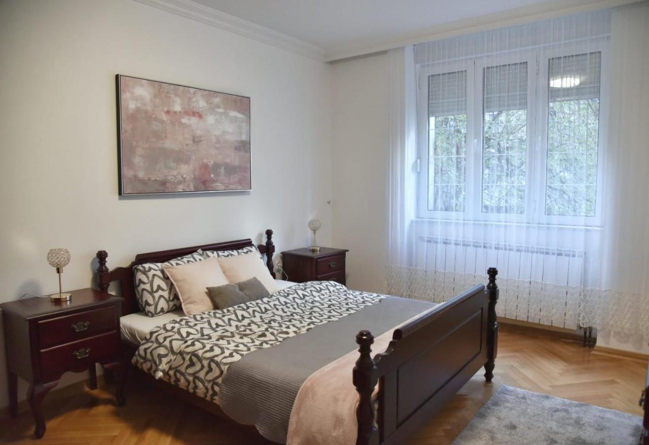 Apartment Carpe Diem In Белград Экстерьер фото