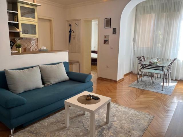 Apartment Carpe Diem In Белград Экстерьер фото