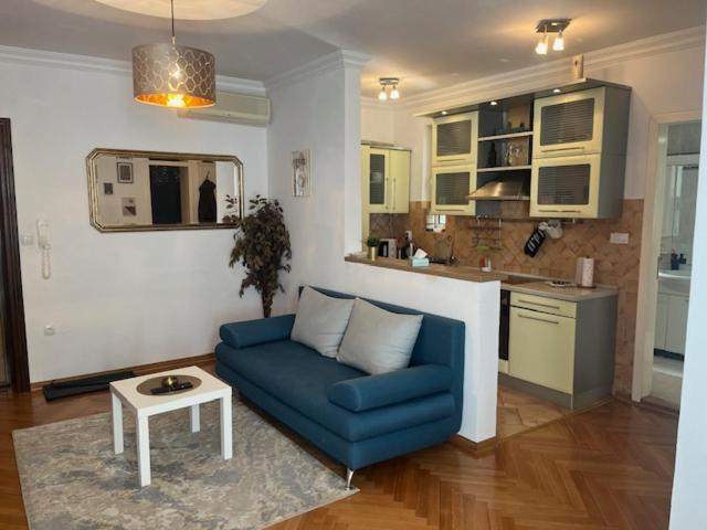 Apartment Carpe Diem In Белград Экстерьер фото